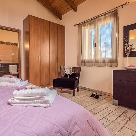 Astarte Villas - Kyveli Luxurious Private Villa Gaitani Pokoj fotografie