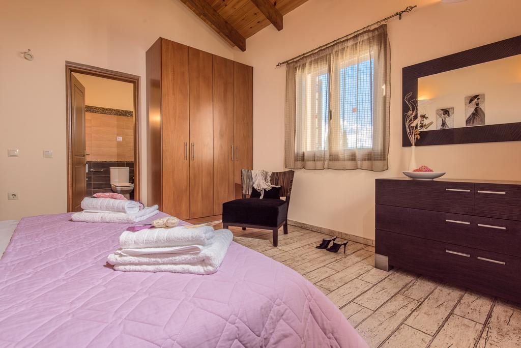 Astarte Villas - Kyveli Luxurious Private Villa Gaitani Pokoj fotografie