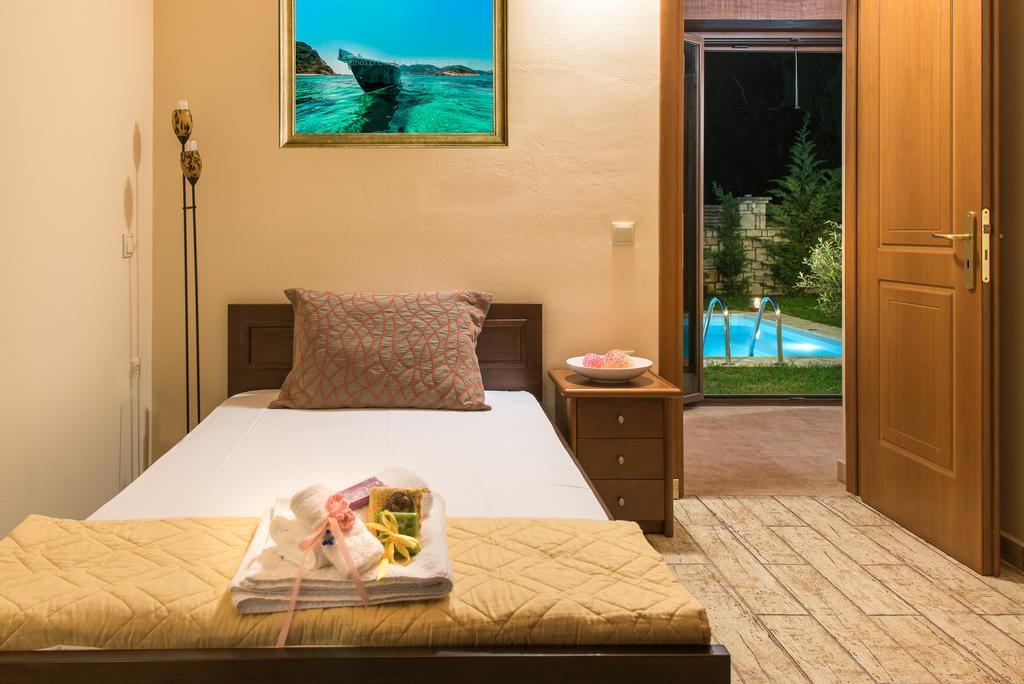 Astarte Villas - Kyveli Luxurious Private Villa Gaitani Pokoj fotografie